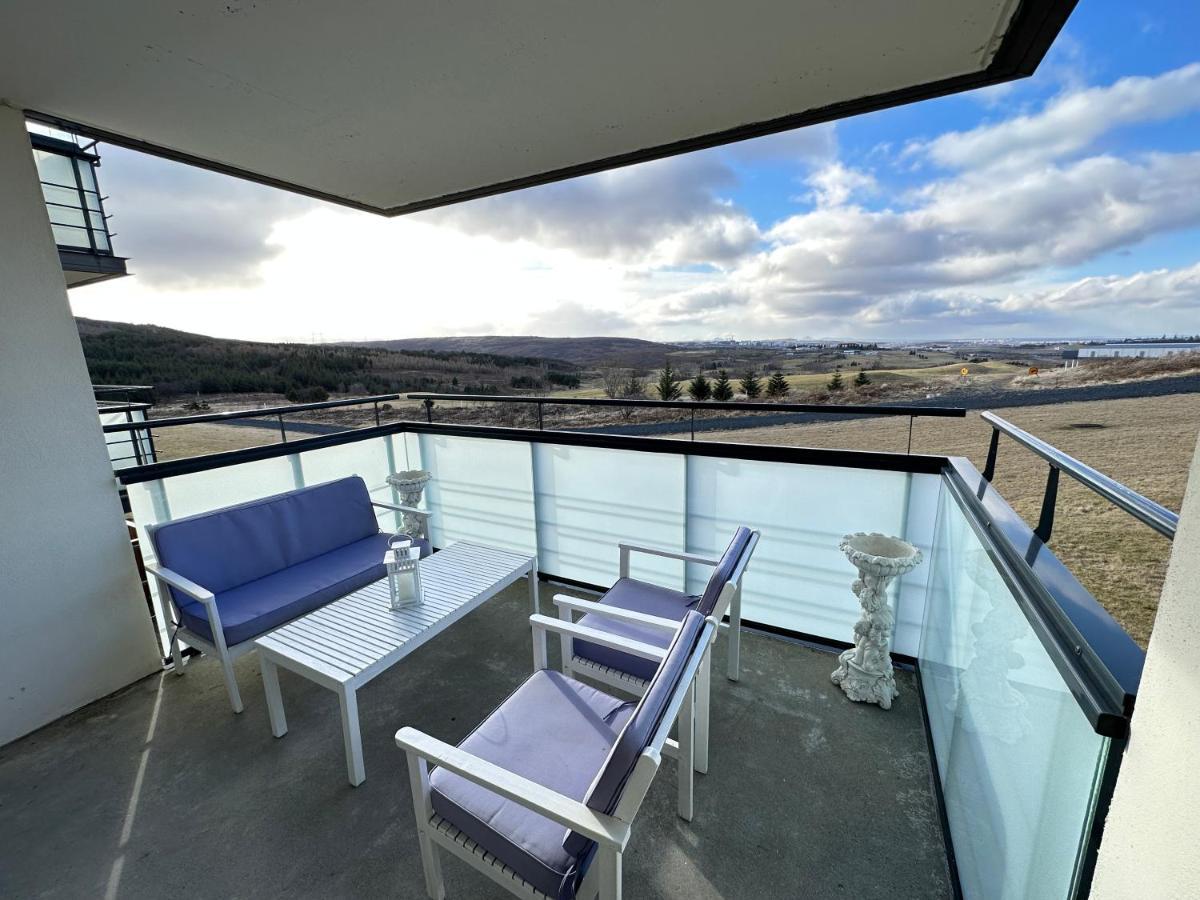 Modern 2 Bedroom Apartment In Kopavogur Reykjavík Exteriör bild