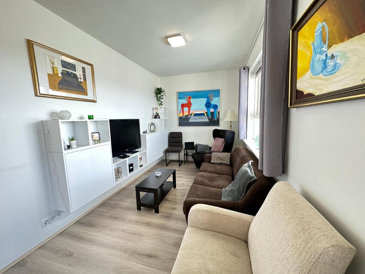 Modern 2 Bedroom Apartment In Kopavogur Reykjavík Exteriör bild