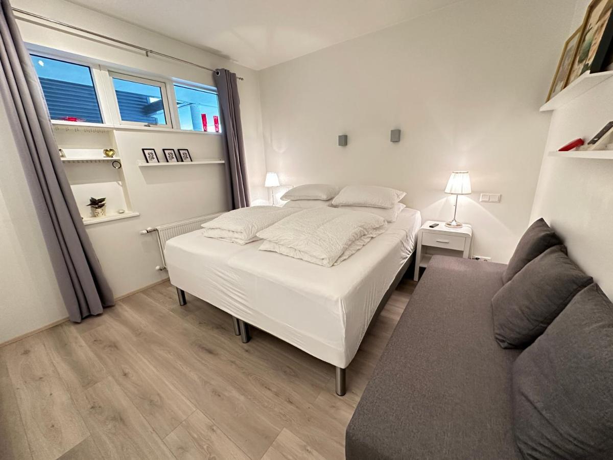 Modern 2 Bedroom Apartment In Kopavogur Reykjavík Exteriör bild